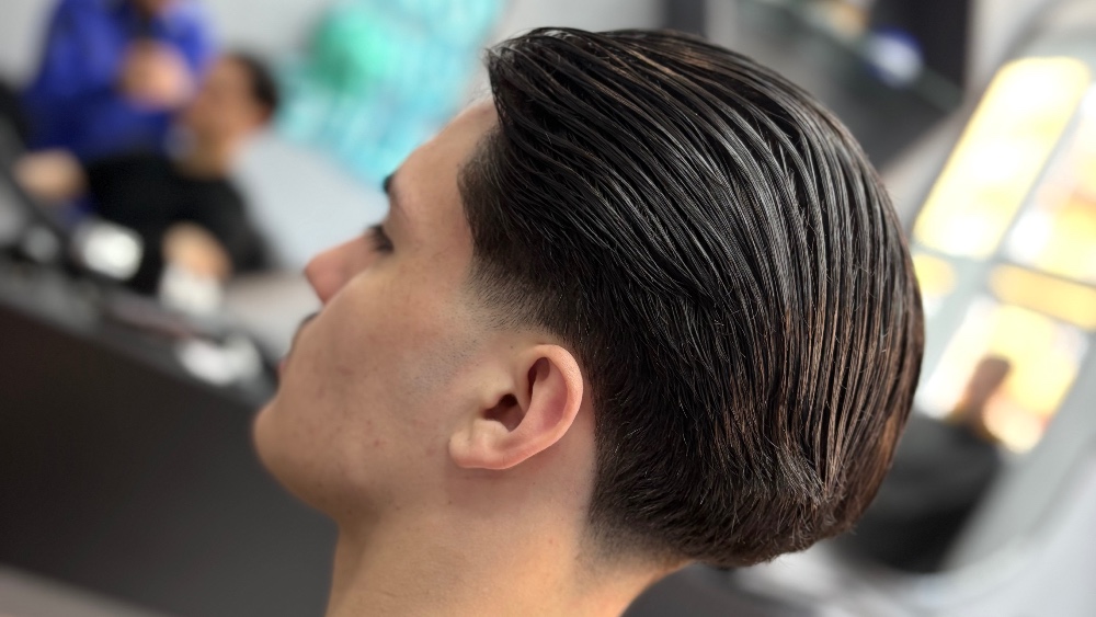 Slicked back stil s fade prijelazom